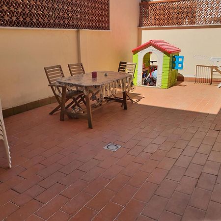 וירג'יו Incantevole Vacanza In Versilia מראה חיצוני תמונה
